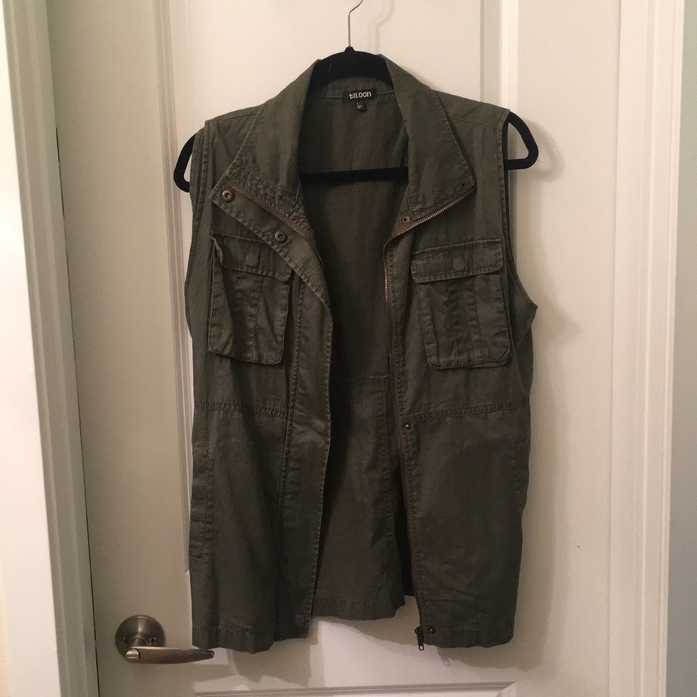 Tildon Army green vest!